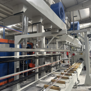 Online quenching device for aluminum profiles